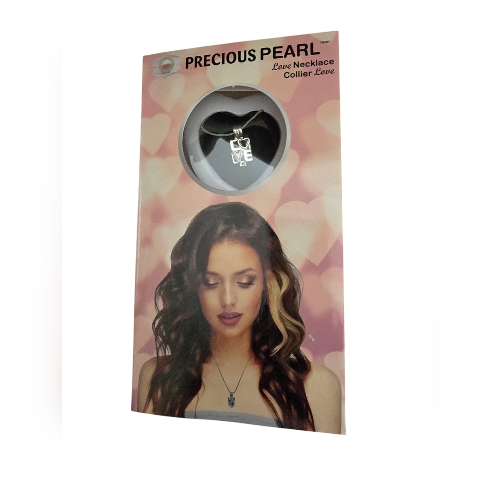 Pearl / Silver Love Necklace NIB/NWOT